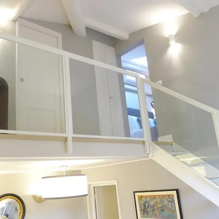 Prati Charming Apartament *